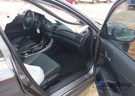 2017 Honda Accord Sport Se z USA, uszkodzony, nr VIN 1HGCR2F18HA083893